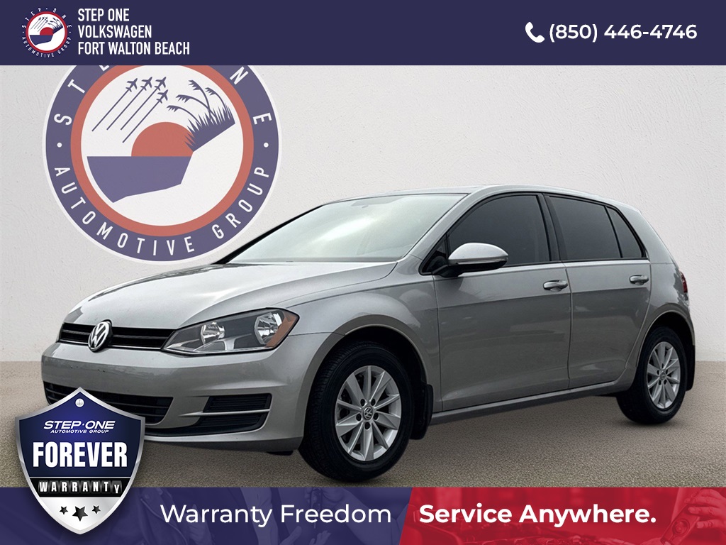 2016 Volkswagen Golf TSI S's photo