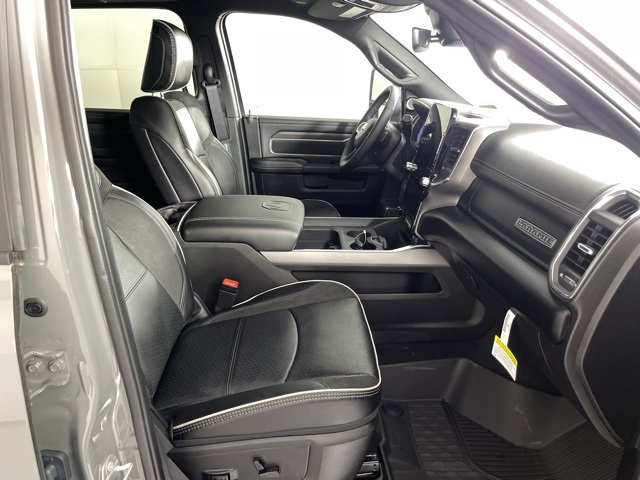 2026 Ram 3500 Laramie photo 46