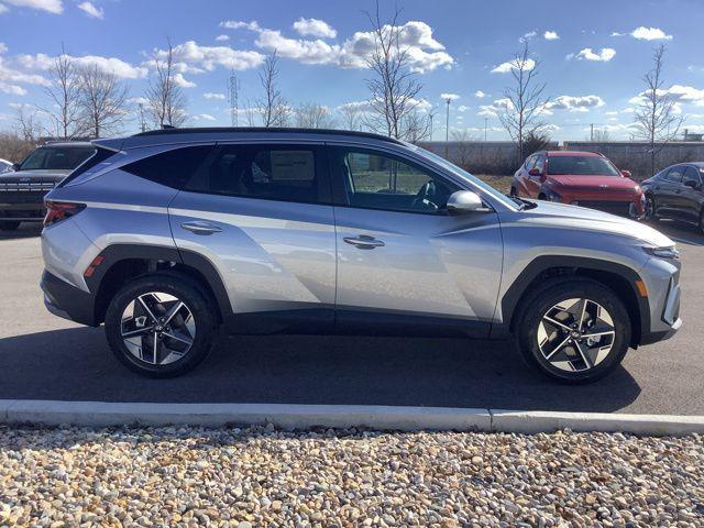 2025 Hyundai Tucson SEL photo 4