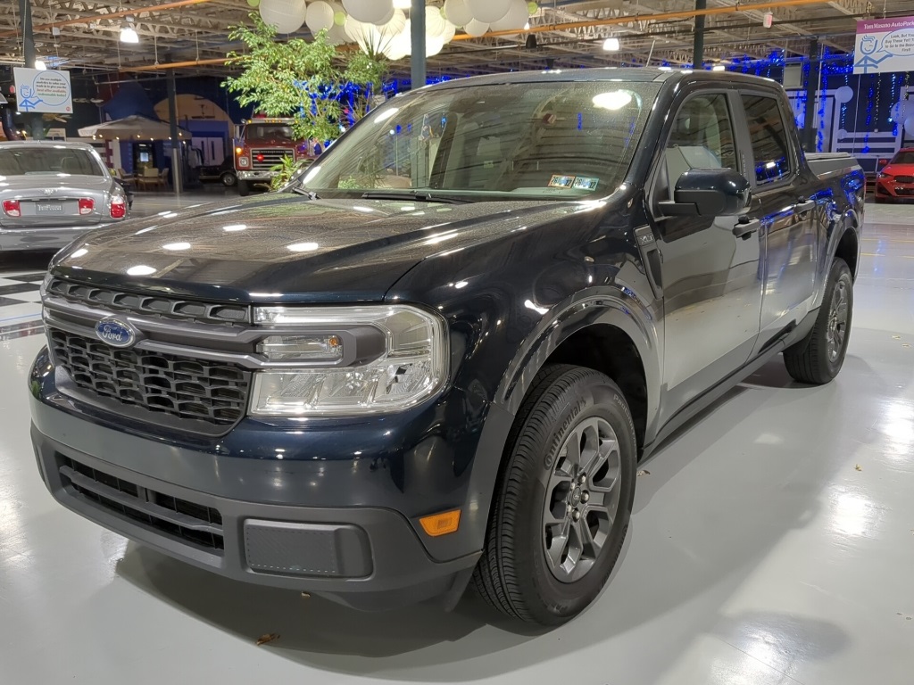 2023 Ford Maverick XLT's photo