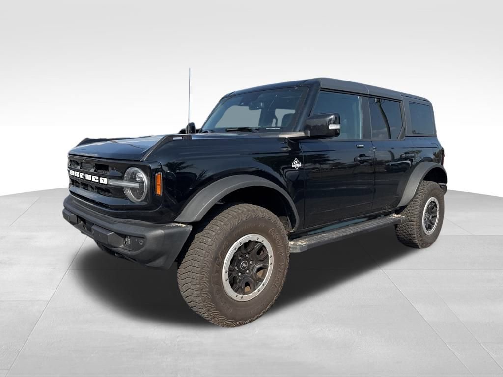 2022 Ford Bronco Outer Banks photo 3