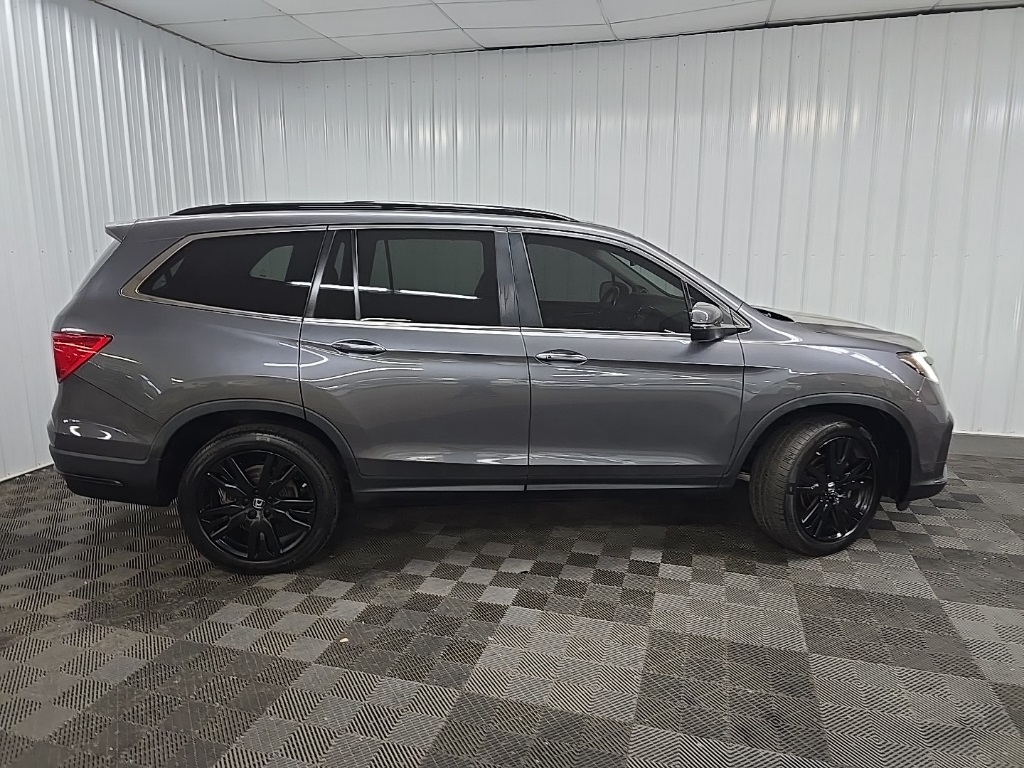 2022 Honda Pilot Special Edition photo 2