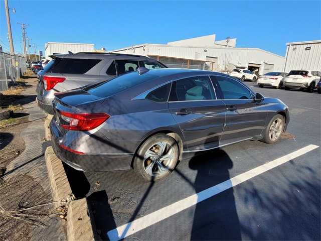 2019 Honda Accord EX photo 2