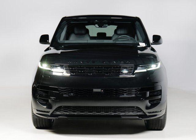 2025 Land Rover Range Rover Sport SE photo 4