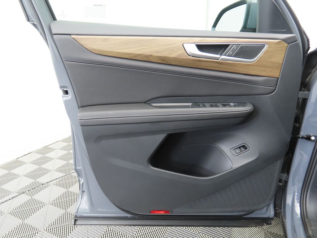 2026 Volkswagen Atlas SE Technology photo 24