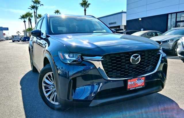 2026 Mazda CX-90 Select Package's photo