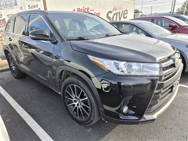 2017 Toyota Highlander SE