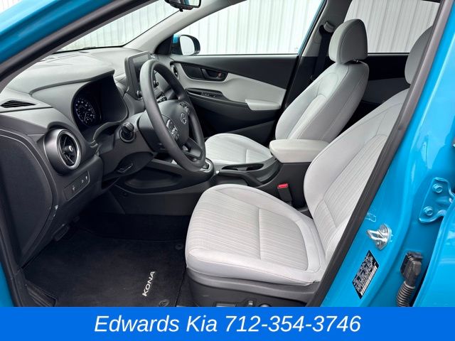 2023 Hyundai Kona SEL photo 17