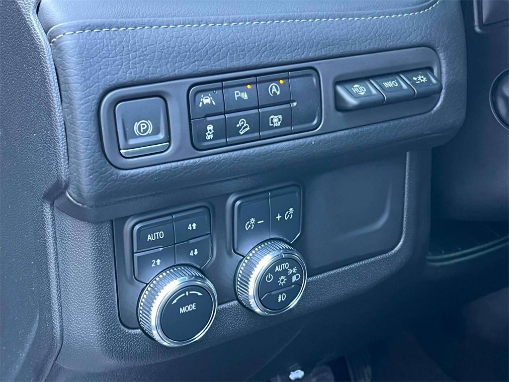 2023 Gmc Yukon XL Denali photo 31