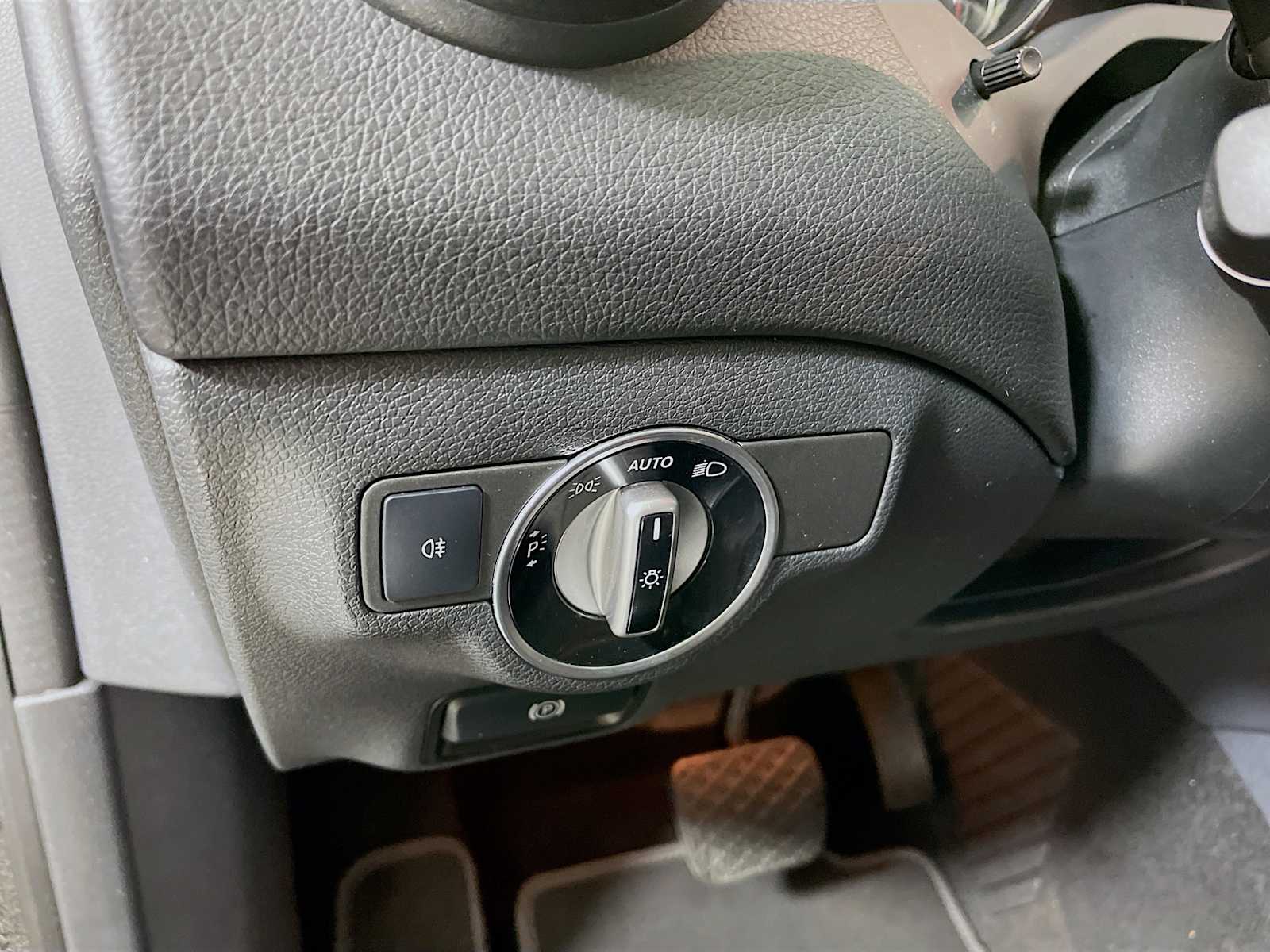 2018 Mercedes Benz CLA 250 4MATIC photo 8