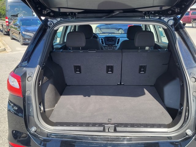 2021 Chevrolet Equinox LS photo 3