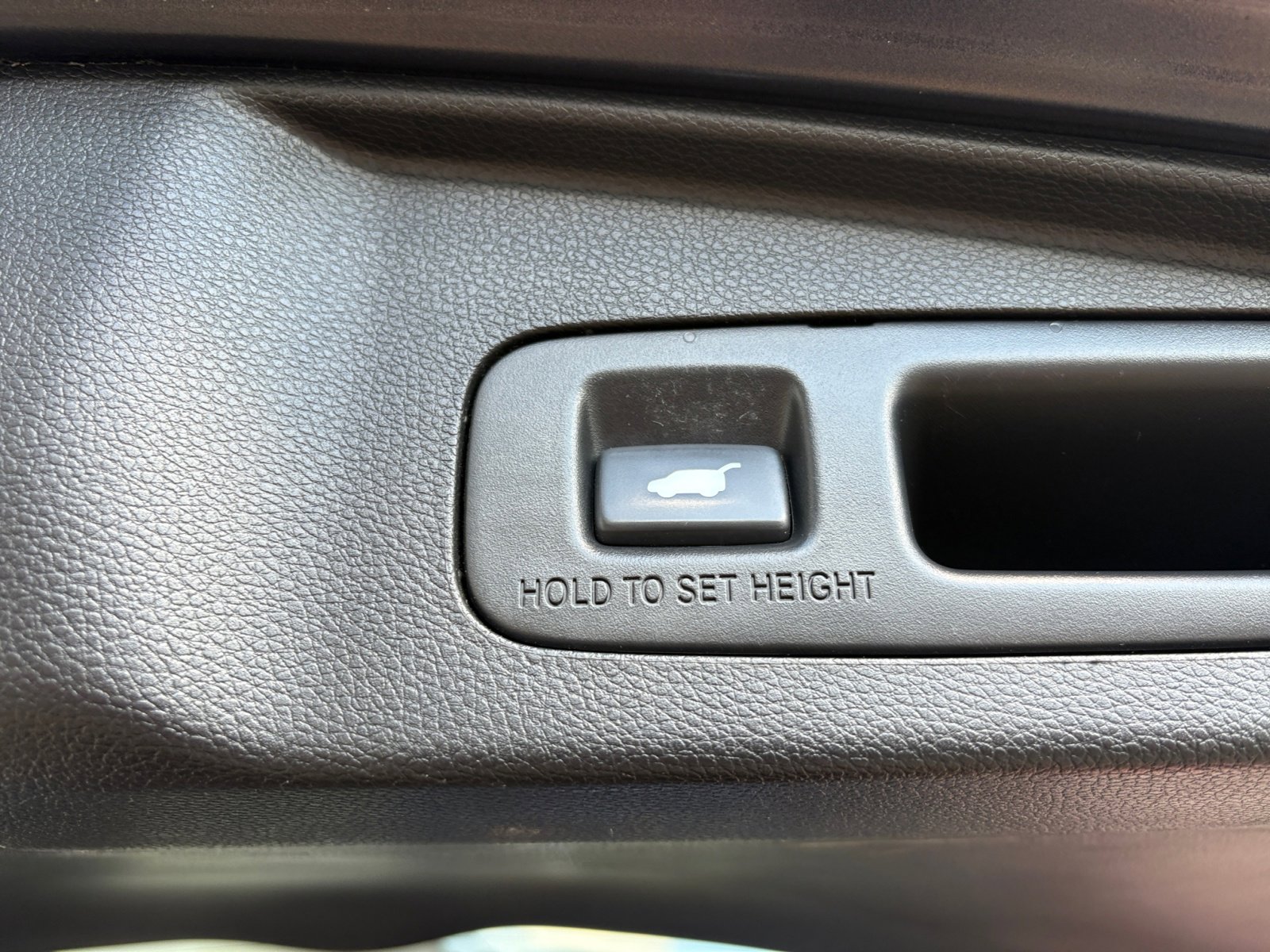 2017 Honda CR-V Touring photo 36
