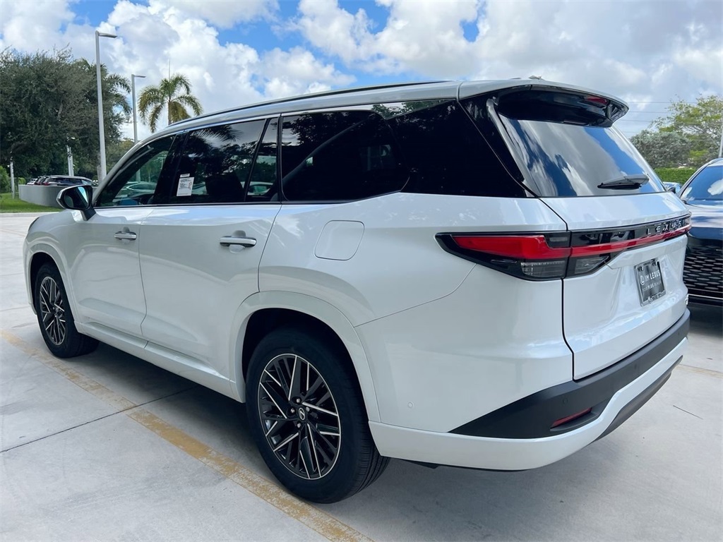 2026 Lexus TX Premium photo 5