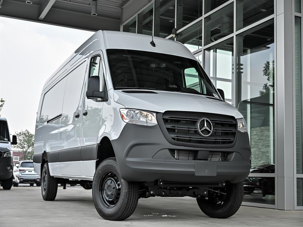 2025 Mercedes-Benz Sprinter Cargo Van Base's photo