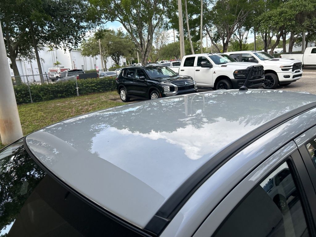 2024 Mitsubishi Mirage ES photo 14