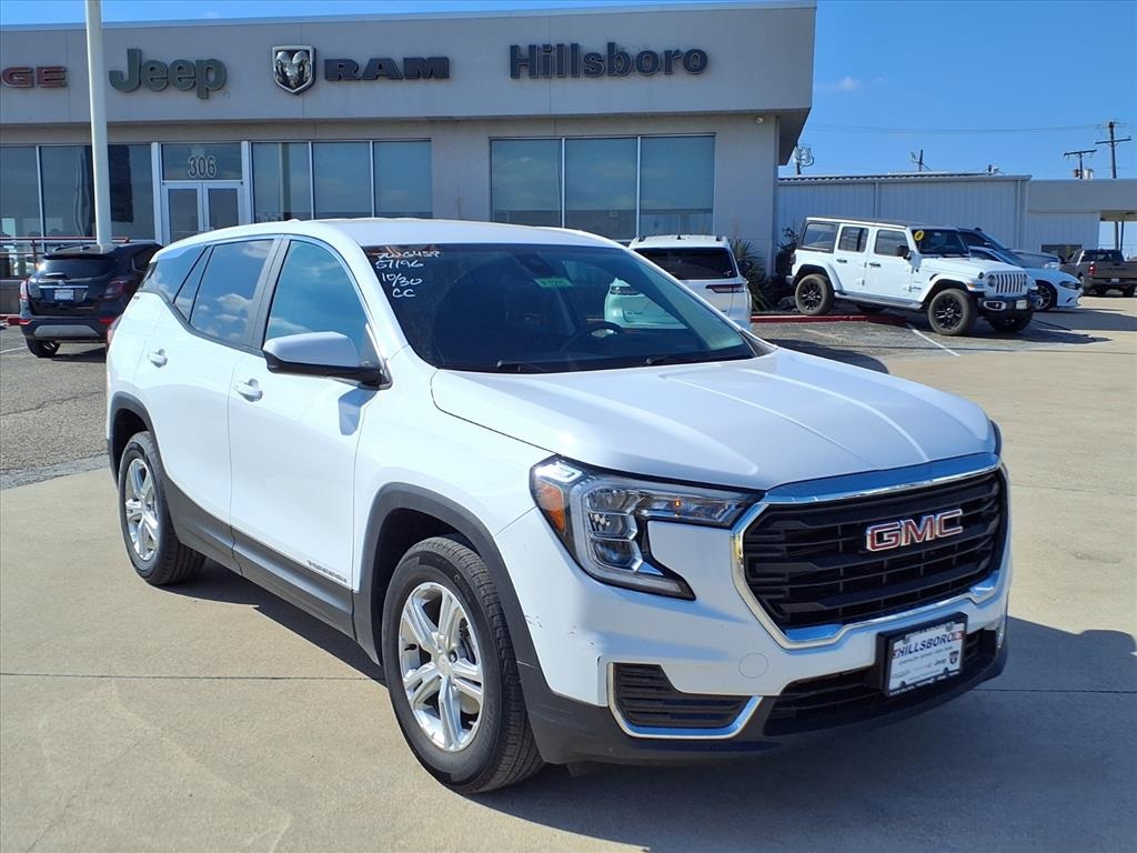 2024 GMC Terrain SLE's photo