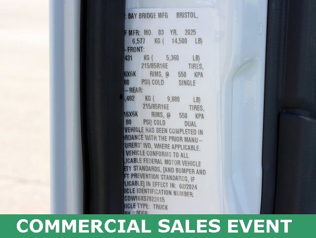 2025 Chevrolet Silverado 4500HD photo 2