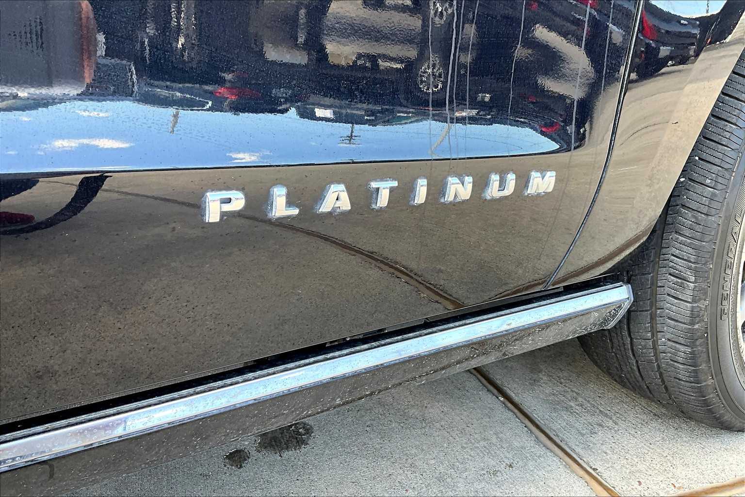 2023 Ford Expedition Platinum photo 9