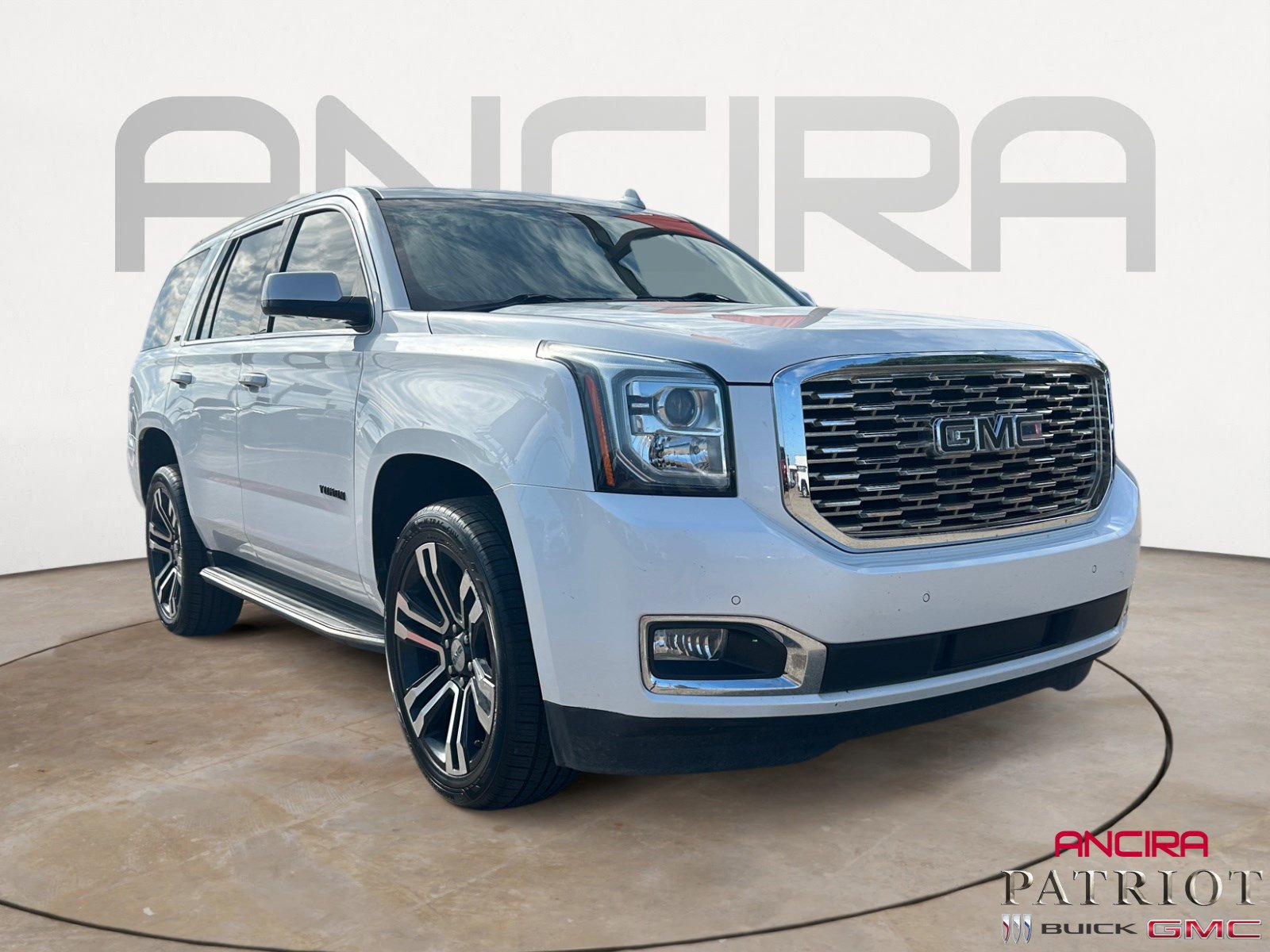 2019 GMC Yukon SLT's photo