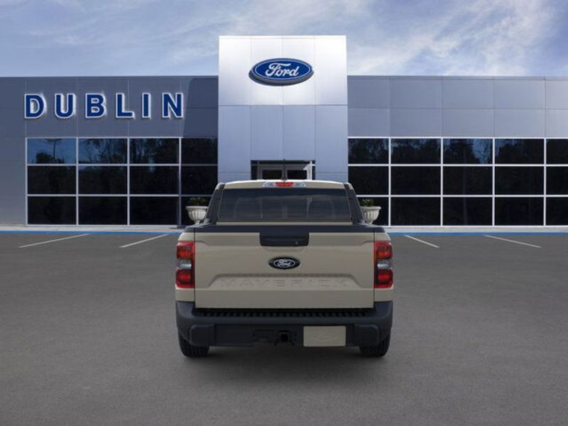 2025 Ford Maverick XLT photo 3