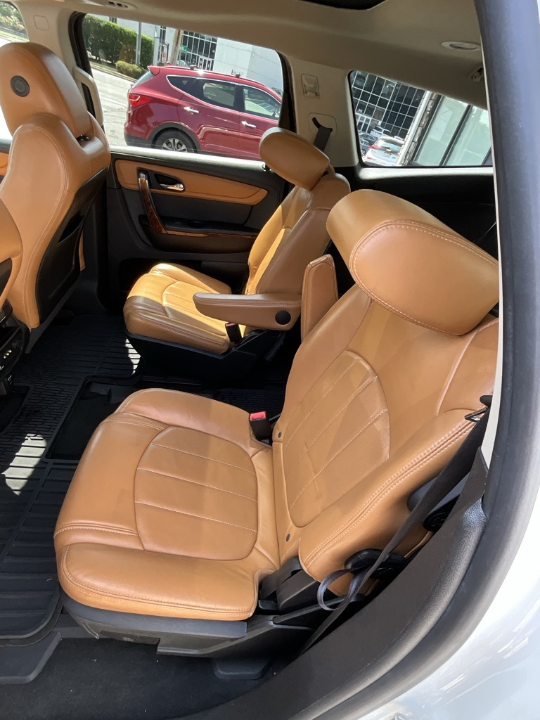 2014 Chevrolet Traverse LTZ photo 24