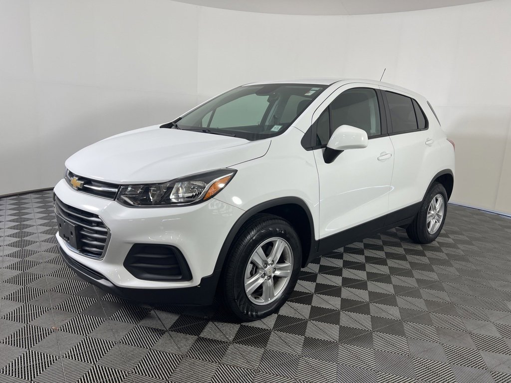 2022 Chevrolet Trax LS photo 25