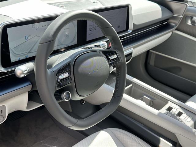 2025 Hyundai Ioniq 6 SEL photo 2