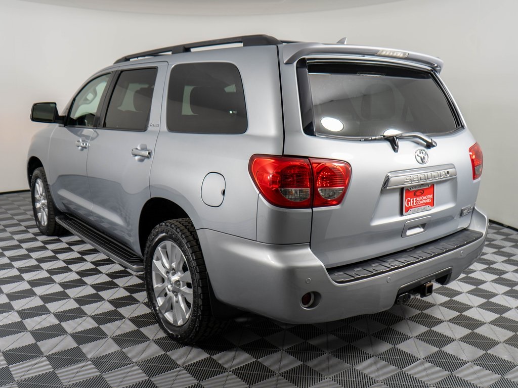 2014 Toyota Sequoia Platinum photo 4