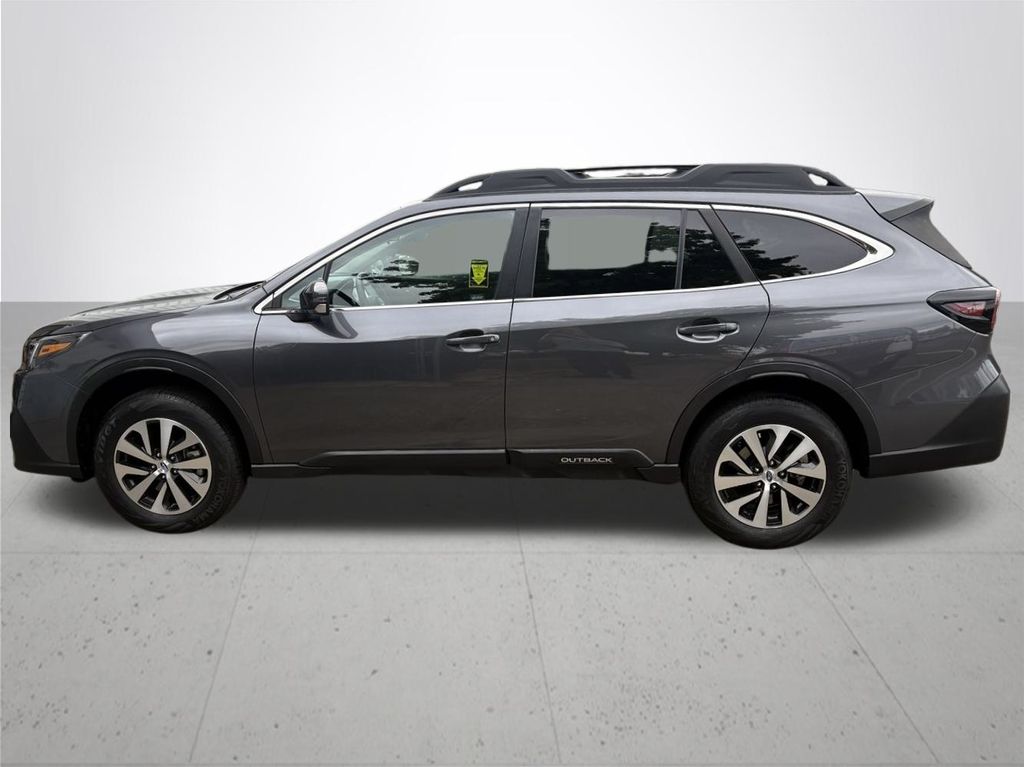 2022 Subaru Outback Premium photo 10
