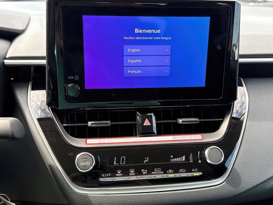 2025 Toyota Corolla LE photo 10
