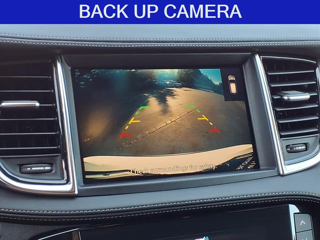 2021 Infiniti QX50 Luxe photo 10