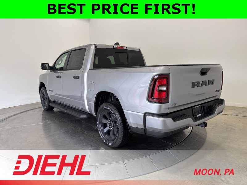 2025 Ram 1500 Tradesman photo 3