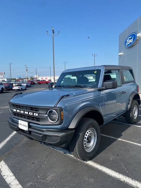 2025 Ford Bronco Base photo 3