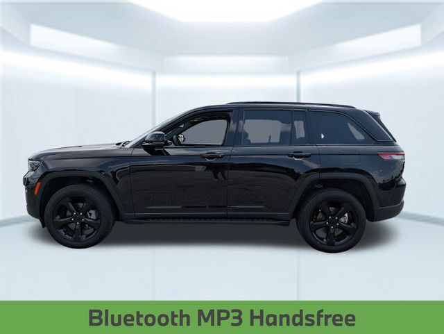 2024 Jeep Grand Cherokee Limited photo 2