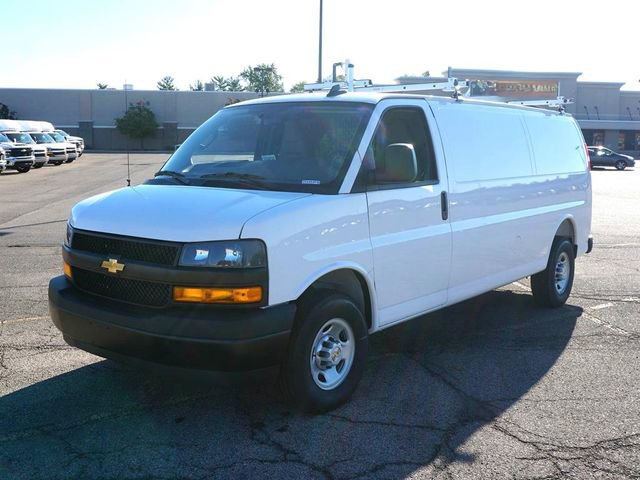 2025 Chevrolet Express Cargo Work Van's photo