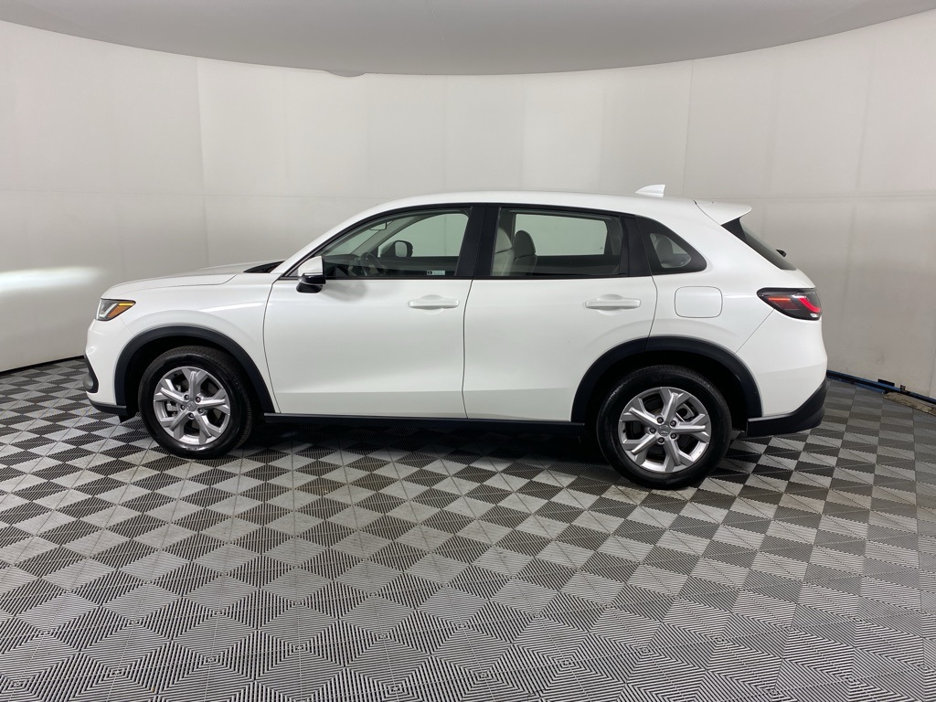 2023 Honda HR-V LX photo 3