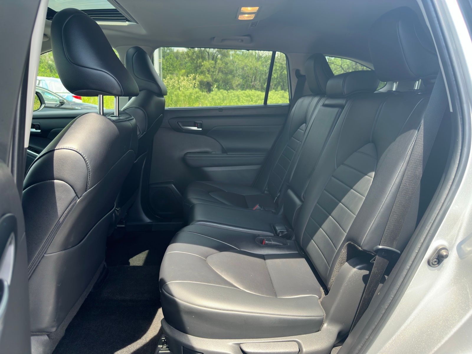 2024 Toyota Highlander XLE photo 31