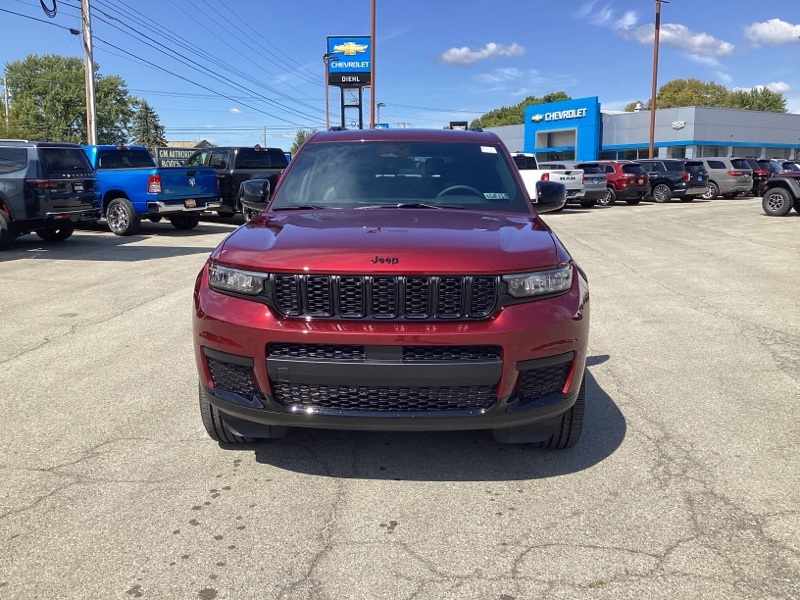 2025 Jeep Grand Cherokee Altitude X photo 2