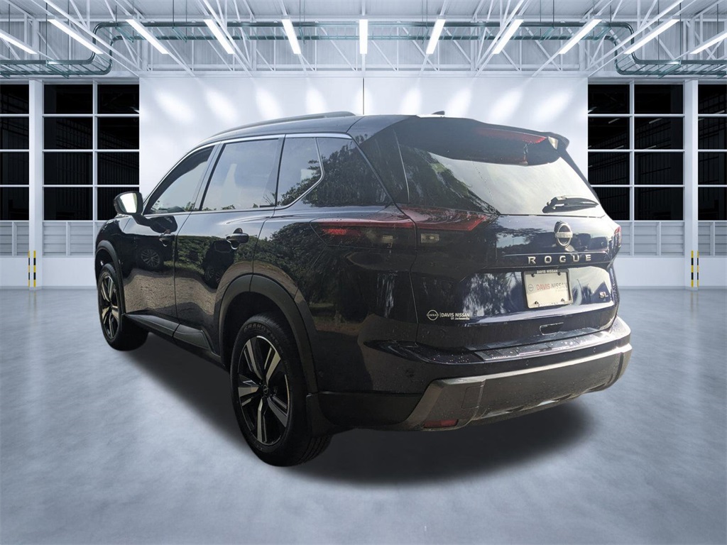 2025 Nissan Rogue SL photo 5