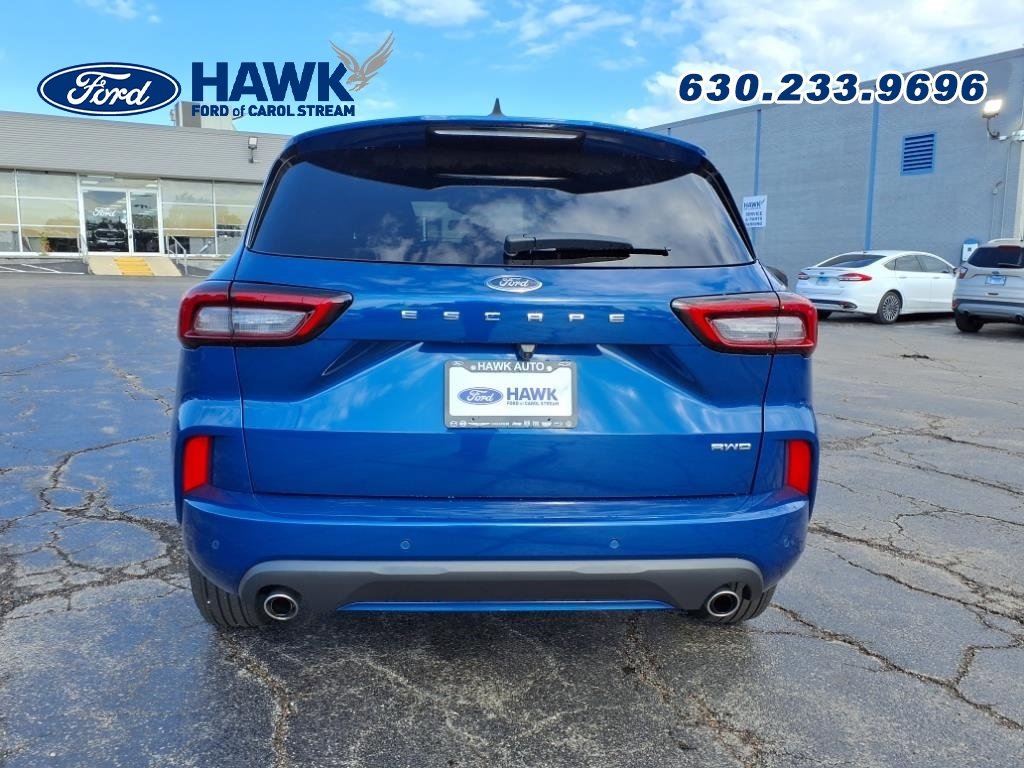 2023 Ford Escape ST-Line photo 4