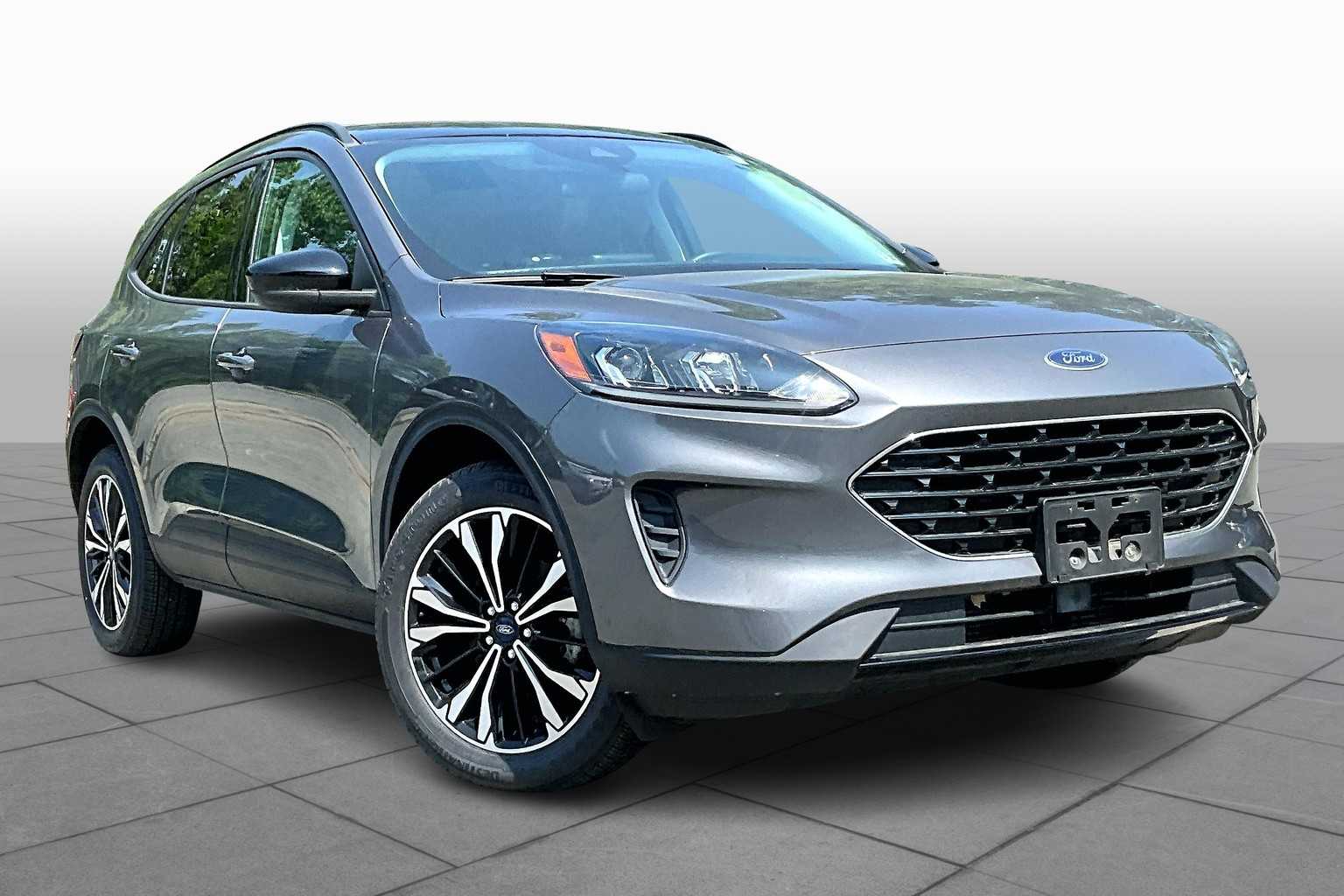 Used 2021 Ford Escape SE with VIN 1FMCU9G66MUB14420 for sale in Landover Hills, MD
