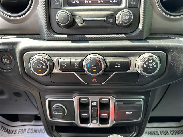 2021 Jeep Gladiator Willys photo 20