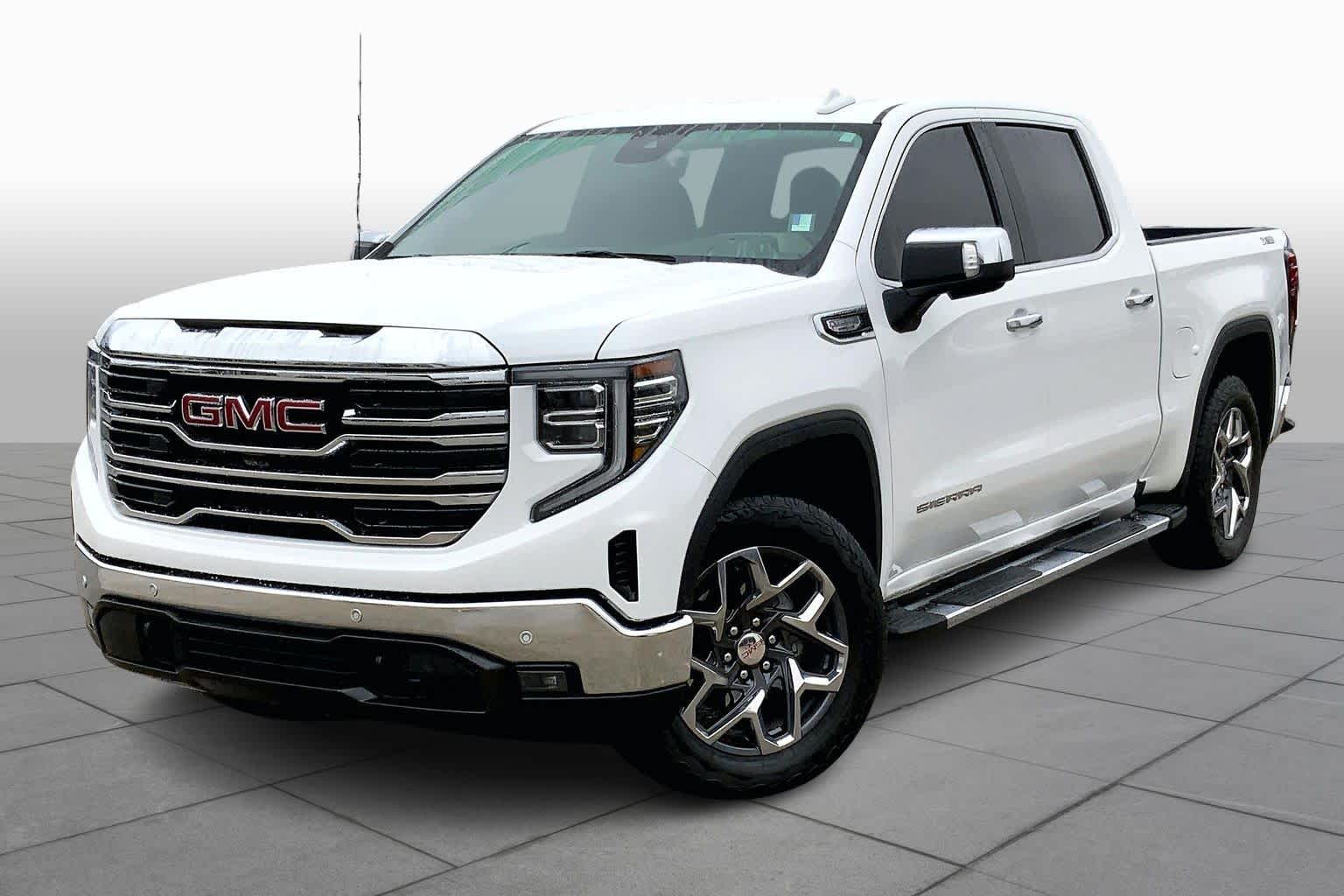 2024 GMC Sierra 1500 SLT's photo