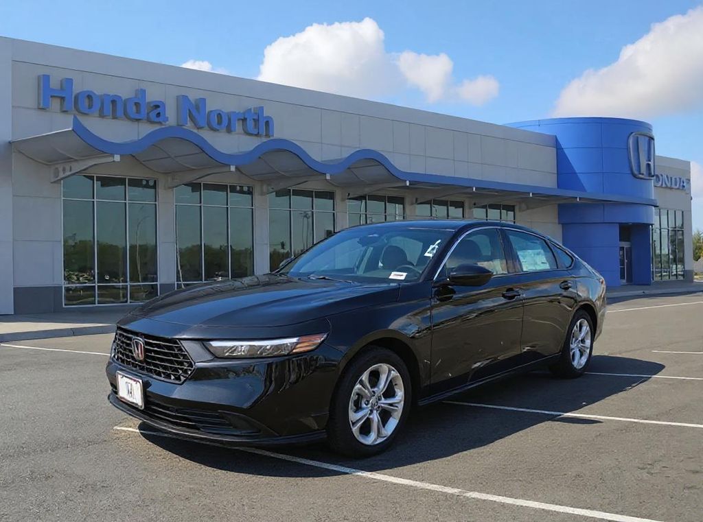 2025 Honda Accord LX's photo