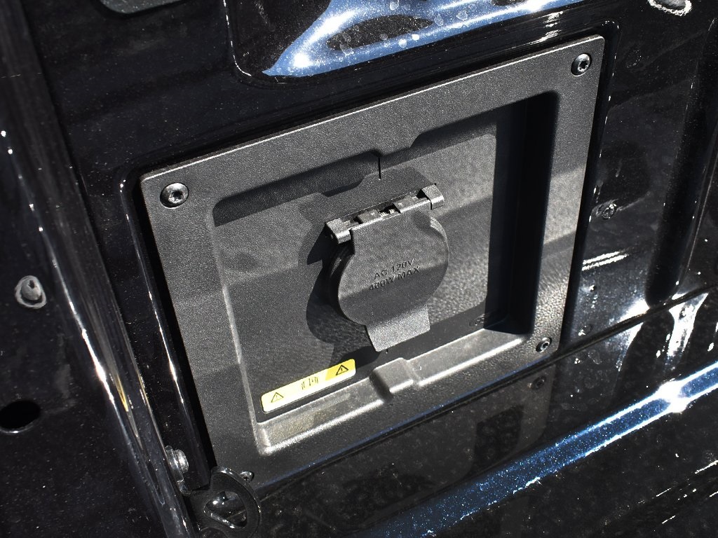 2025 Ford F-150 XLT photo 24