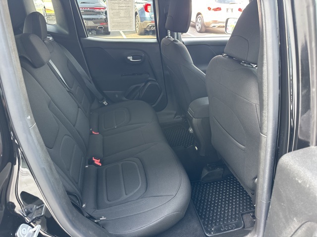 2021 Jeep Renegade Latitude photo 35