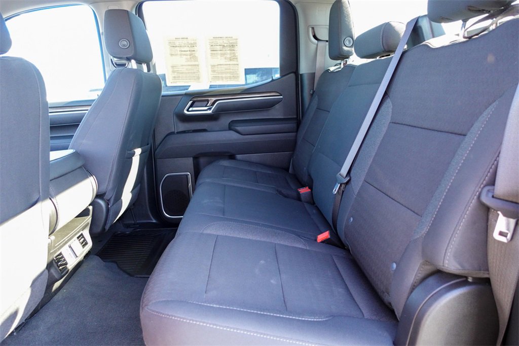 2025 Chevrolet Silverado 1500 RST photo 25