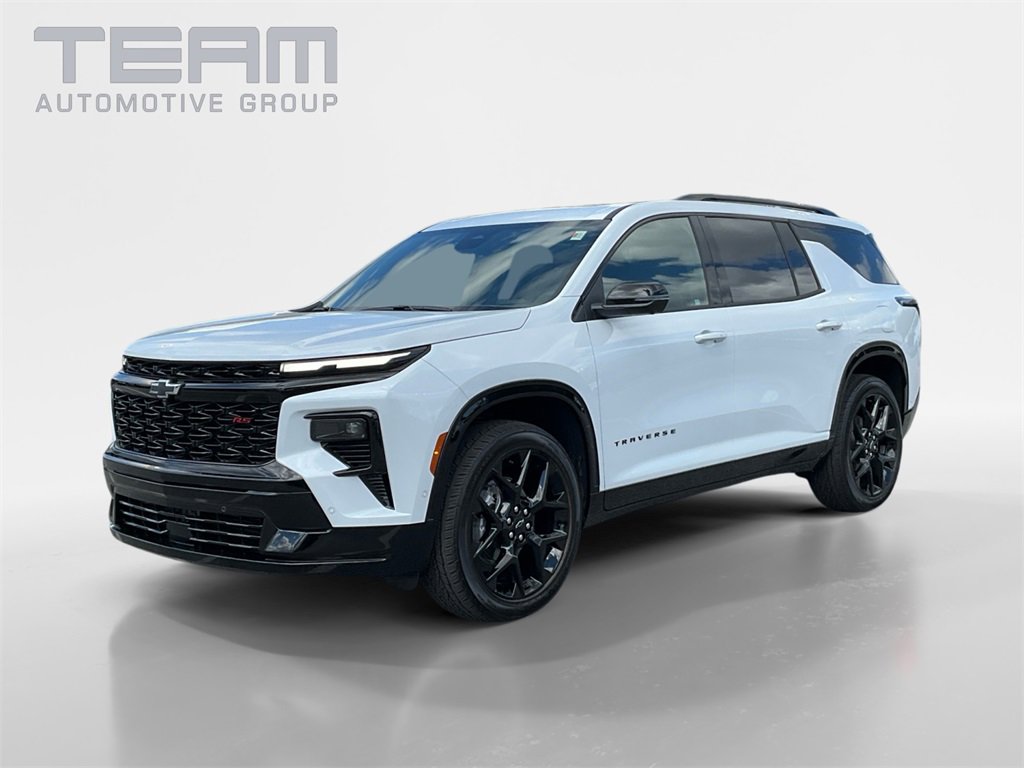 2026 Chevrolet Traverse RS photo 3