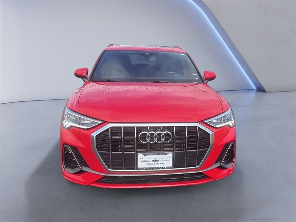 2024 Audi Q3 S line Premium photo 2
