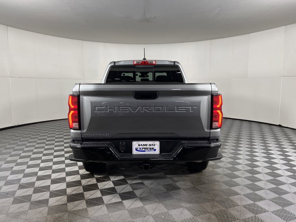 2024 Chevrolet Colorado Z71 photo 7